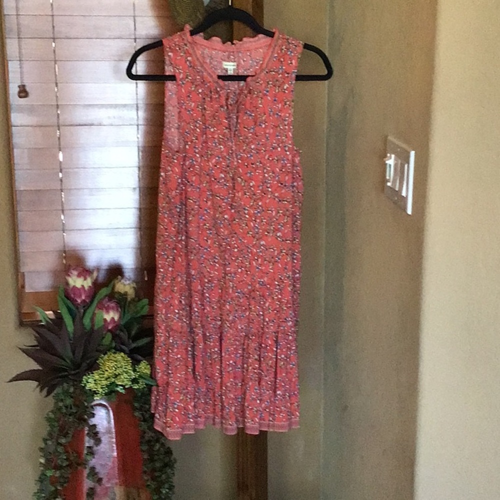 Max Studio summer dress. Size Med. 100% Rayon